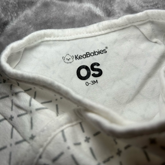 KeaBabies 3-Pack Soothe Swaddle Wraps- Printed Grey/Sage/White Size OS (0-3M) - Picture 9 of 16